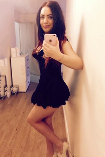 Escort Teen Girl Sexpartnerin Abigail zum Hotel Haus bestellen in Berlin Escort Teen Girl Sexpartnerin Abigail zum Hotel Haus bestellen in Berlin