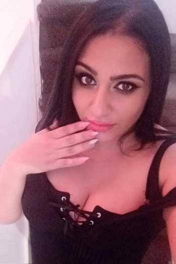 Beatriz Escort Whore In Berlin With Sexy Suspenders And Horny Breasts Beatriz Escort Whore In Berlin With Sexy Suspenders And Horny Breasts
