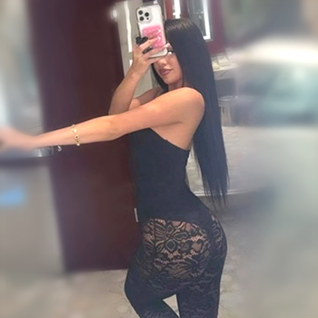 Escort Girl Sana aus Berlin spielt gerne mit einem Dildo an sich selbst Escort Girl Sana aus Berlin spielt gerne mit einem Dildo an sich selbst